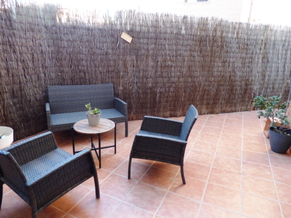 ENCANTADORA PLANTA BAJA EN SAN JUAN CON GRAN TERRAZA
