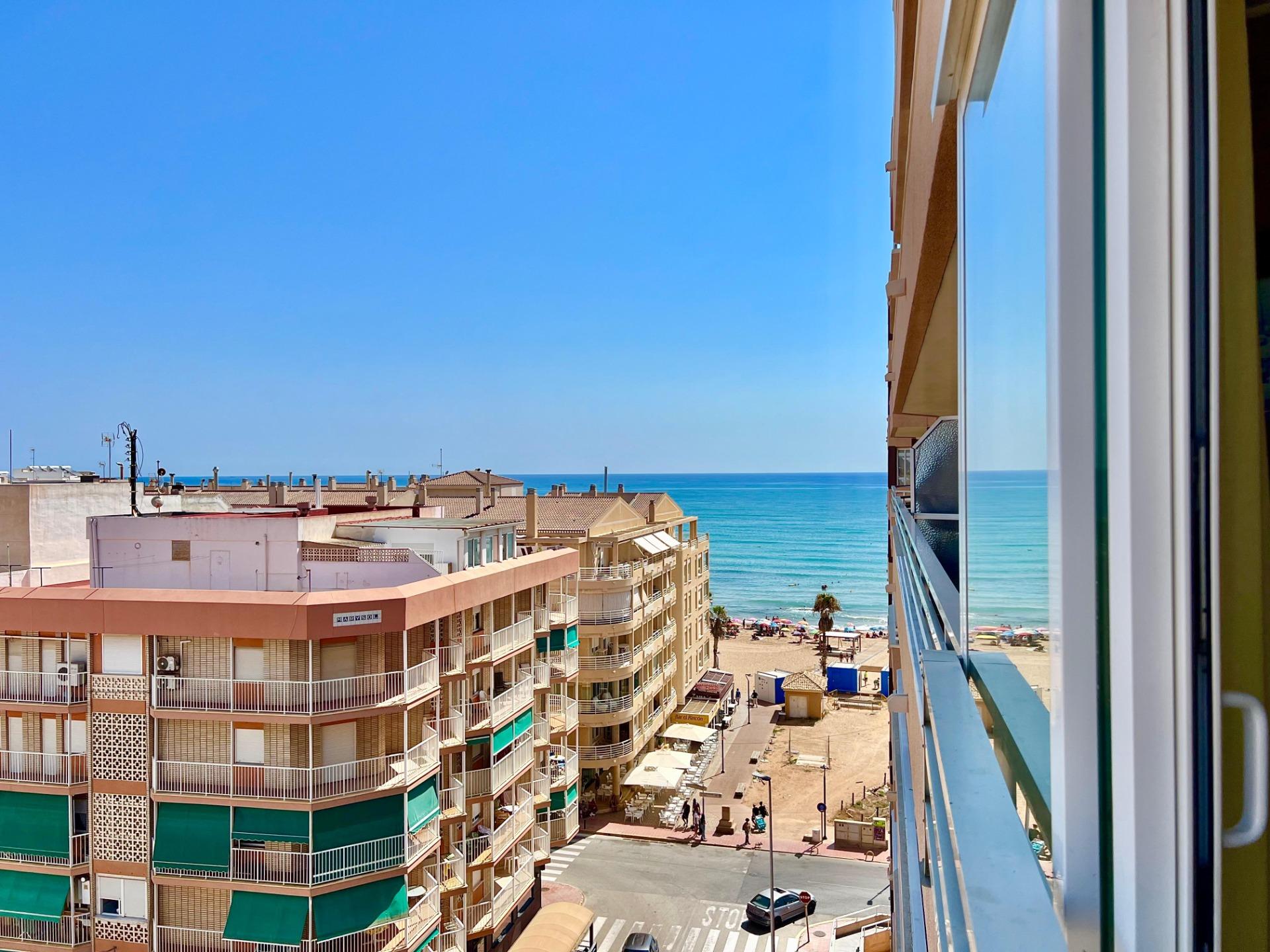 ESPACIOSO APARTAMENTO DE 3 HABITACIONES + PARKING + TRASTERO EN PLANTA 7 CON VISTAS AL MA
