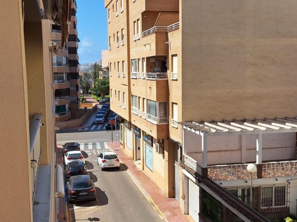 Piso de 3 dormitorios a pocos metros de la playa de la Mata