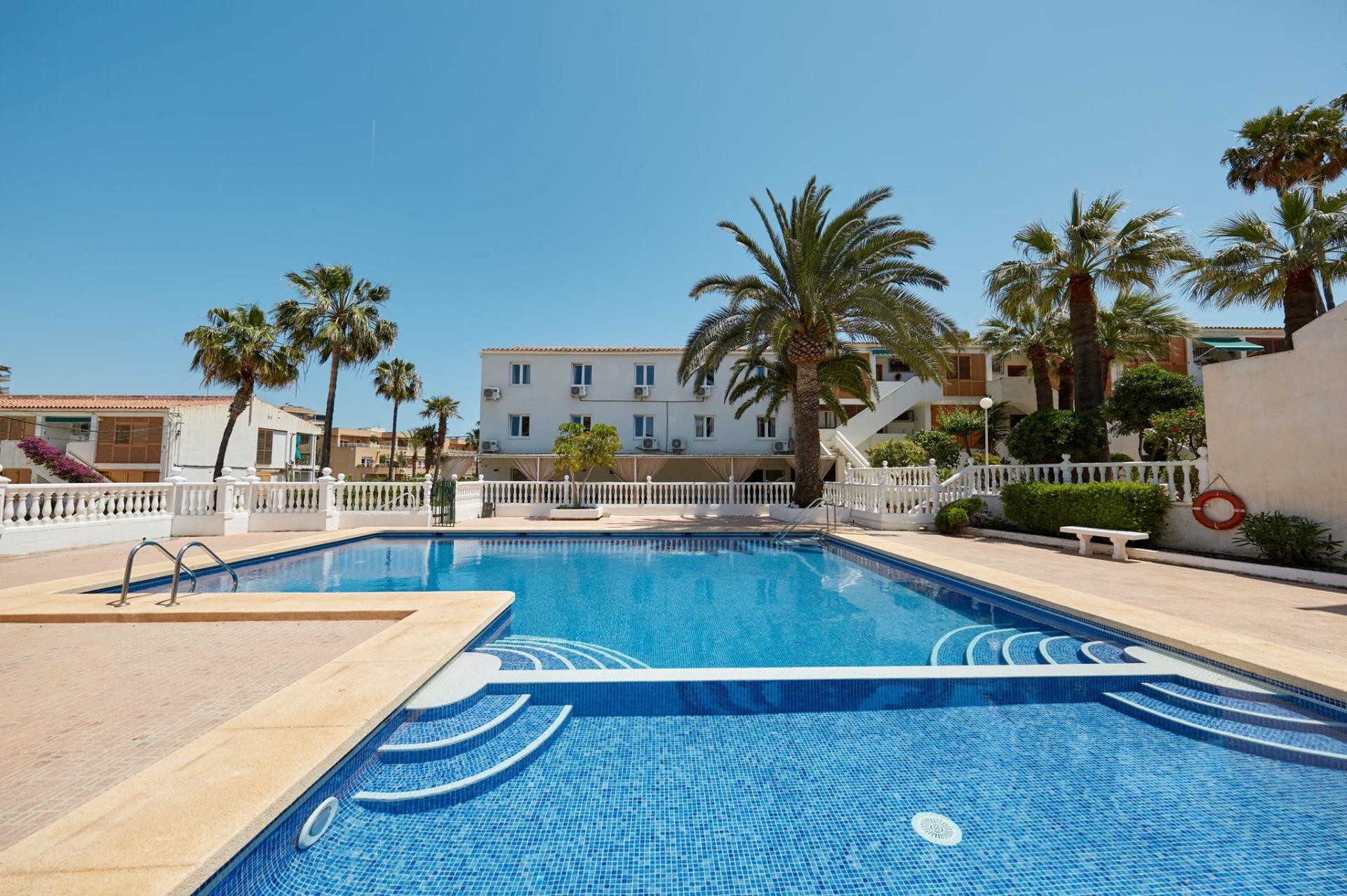 2-1-324 Magnífico Hotel Reformado en Cabo Huertas: IDEAL PARA INVERSORES