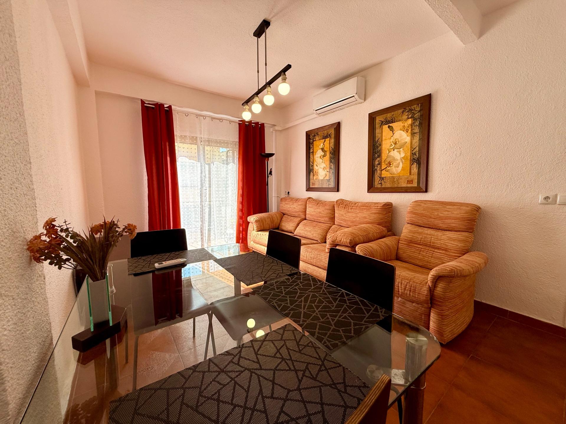 For Sale: Bright apartment in Alicante, Los Ángeles area