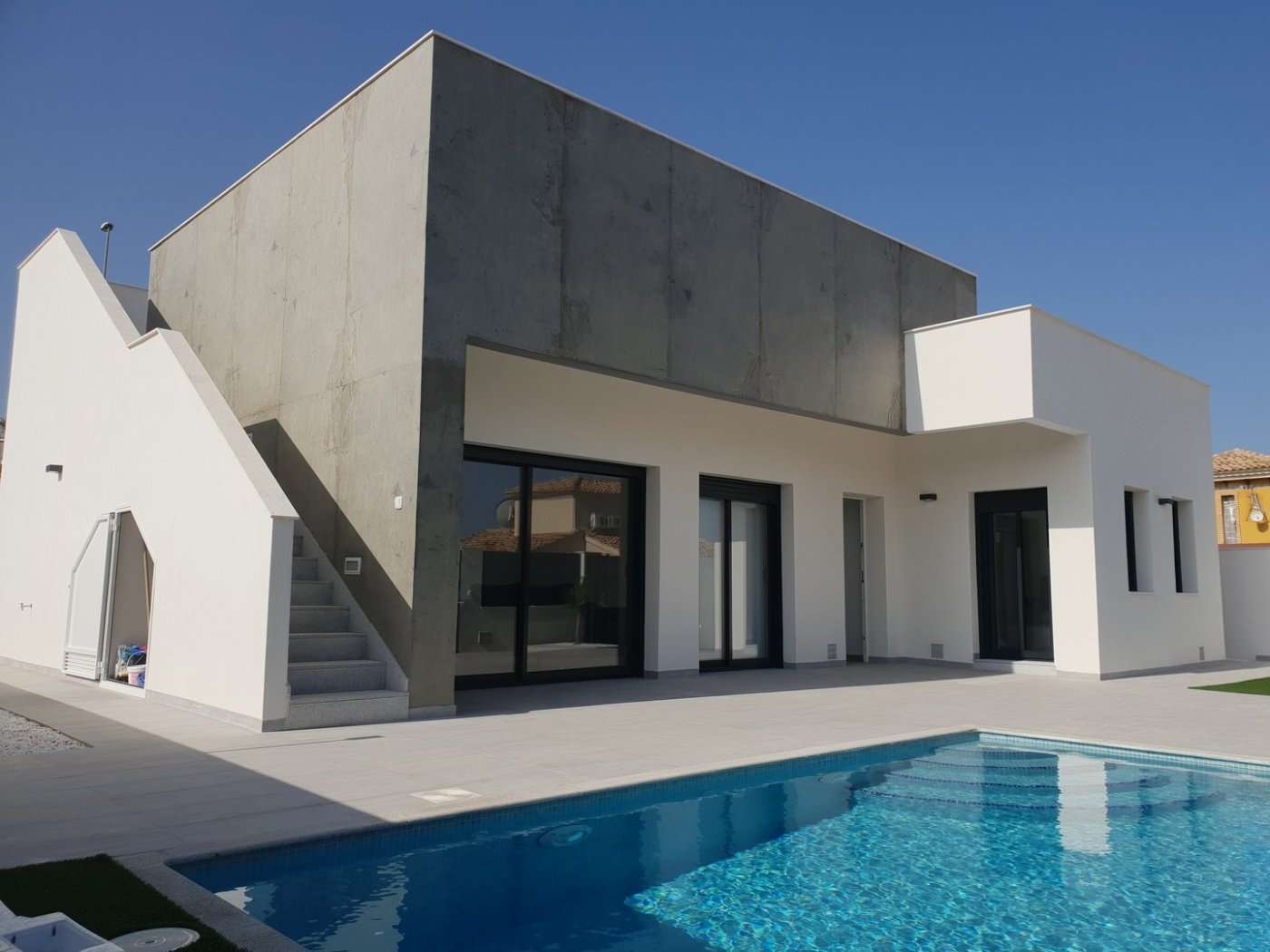 NEW BUILD VILLAS IN PINAR DE CAMPOVERDE
