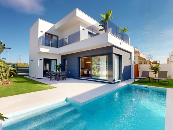 Vrijstaande moderne villa’s geplaatst in Roda Golf, Murcia
