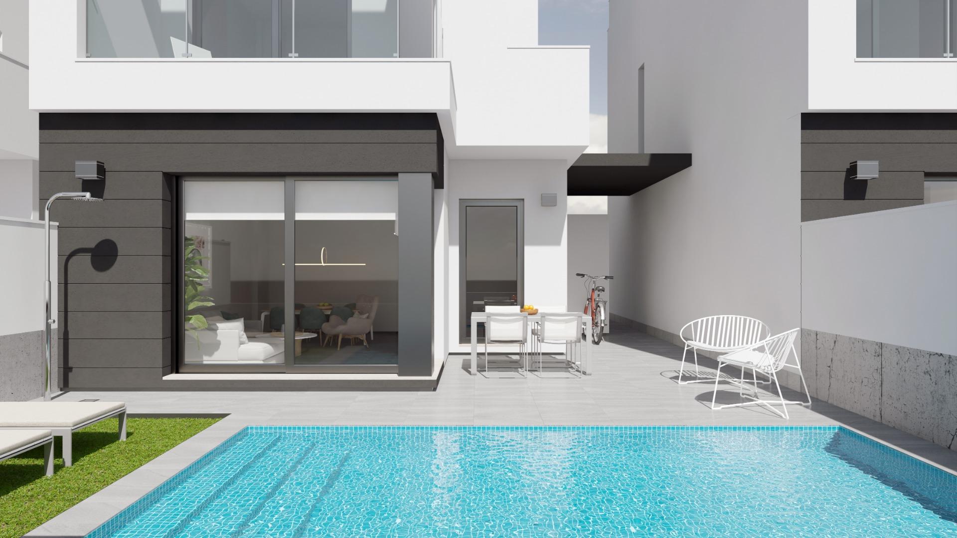 2-1-95 Lovely villa with private pool and solarium in a green area near the beach.