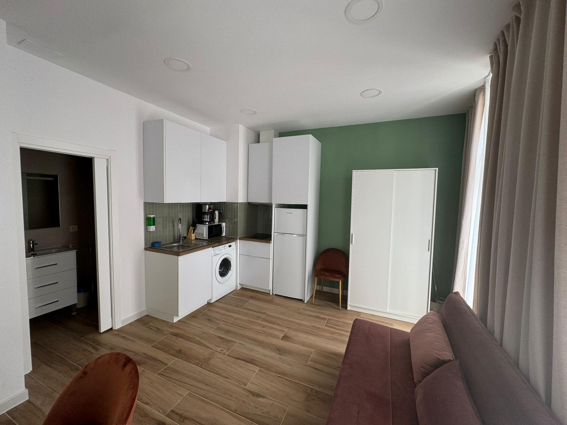 2-10-107 EDIFICIO EN VENTA EN ALICANTE CON LICENCIA TURISTICA – CAROLINAS BAJAS