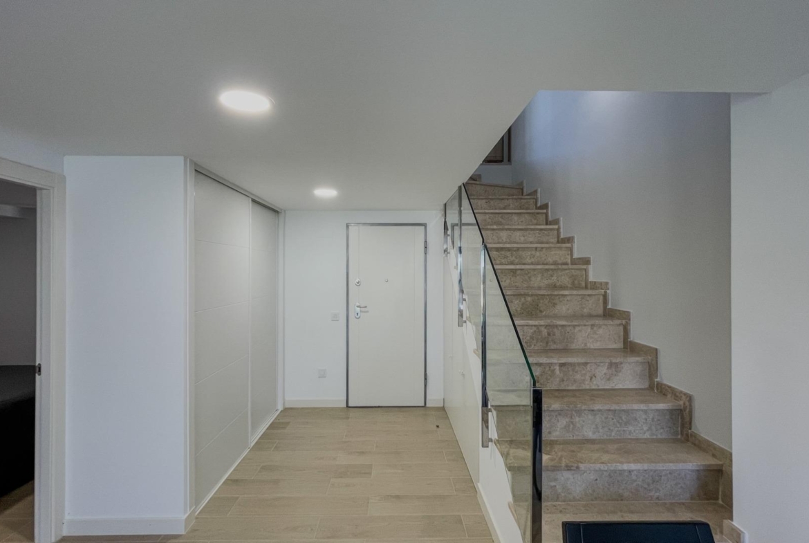 Moderne duplex met 5 slaapkamers in het exclusieve Campirroso complex, Finestrat