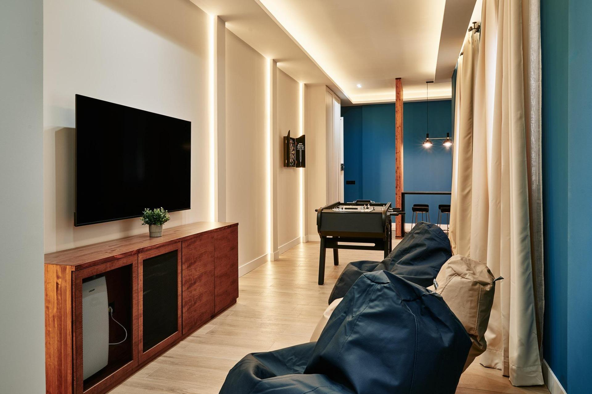 EXCLUSIVE BRAND NEW RENOVATED APARTMENT IN THE CENTER OF MADRID