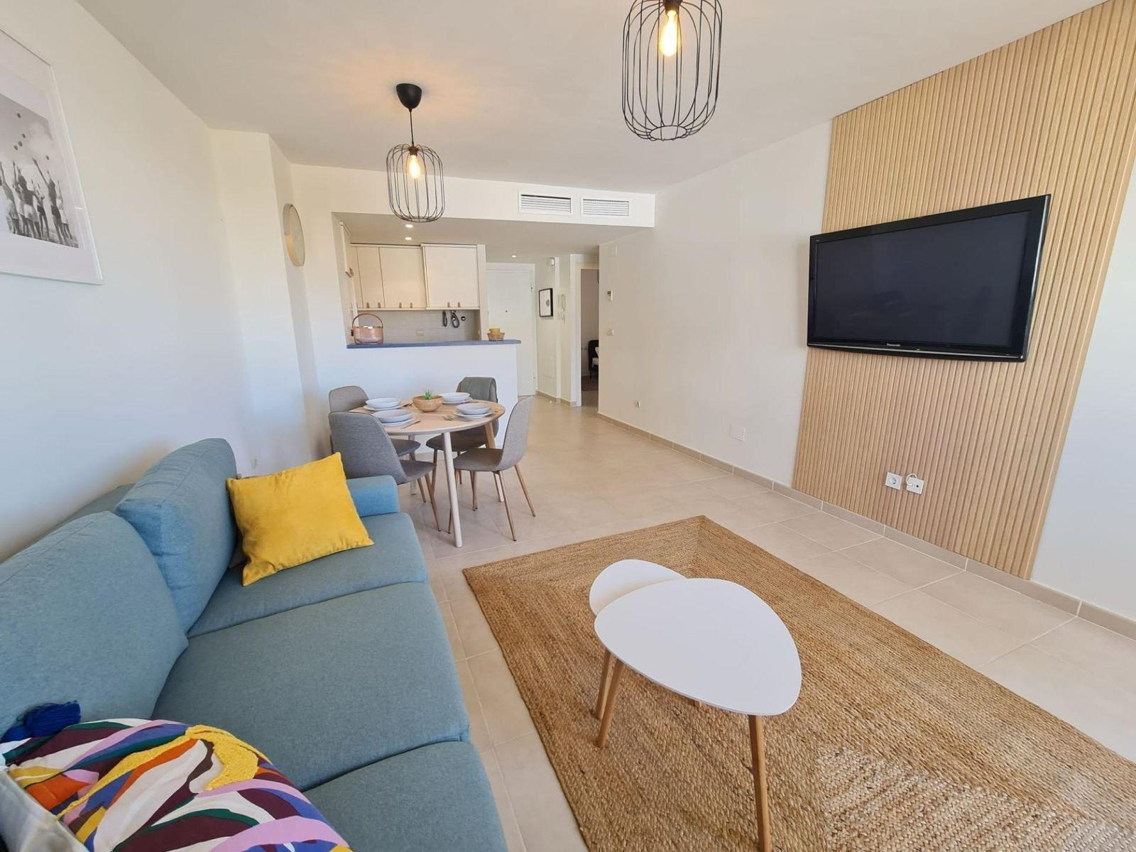 APATAMENTO CON PARKING+PISCINA EN ORIHUELA COSTA. 2 DORM. 2 BAÑOS. 85 M2.