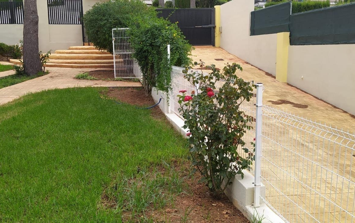 Villa de lujo en Picassent — Urbanización El Pinar 3