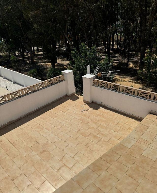 🏡 Semi-detached house in Albir with a tourist license – just 200 meters from the sea! 🌊🌿