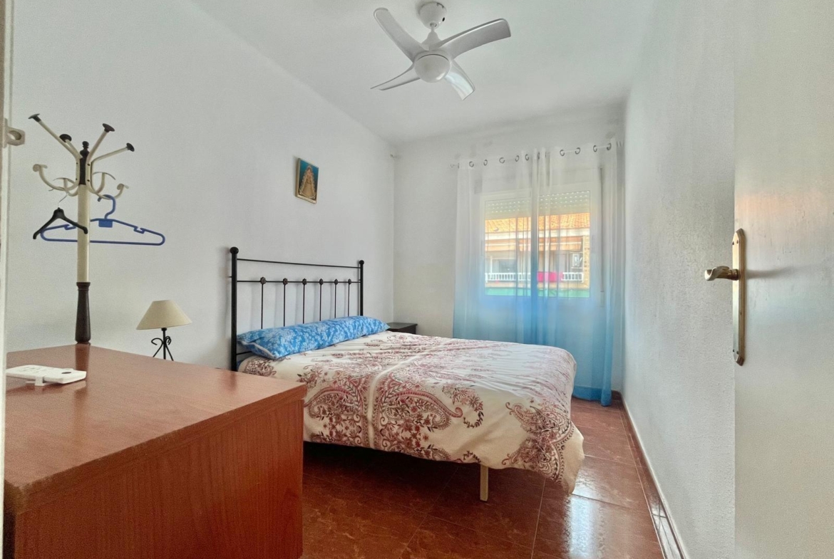 Spacious Apartment Just 400 Meters from Playa del Cura – Torrevieja