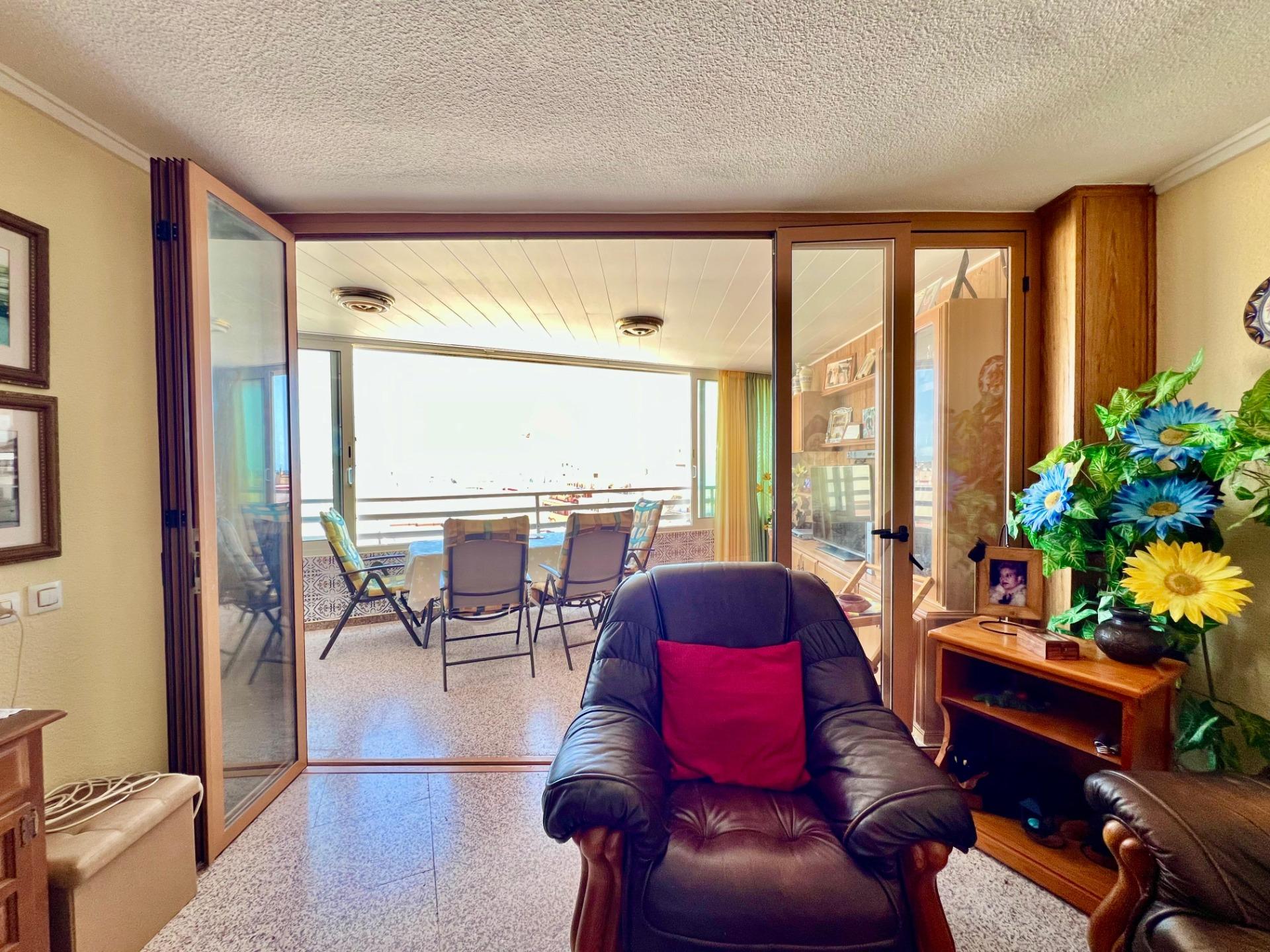 ESPACIOSO APARTAMENTO DE 3 HABITACIONES + PARKING + TRASTERO EN PLANTA 7 CON VISTAS AL MA