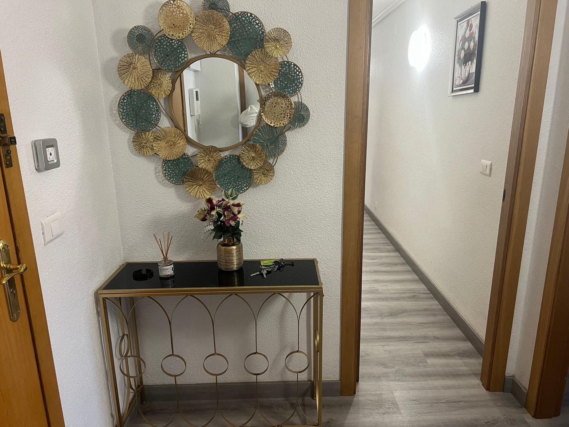 Spacious and Modern Renovated Apartment in San Blas, Alicante