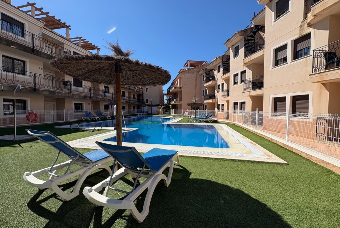 Your new home awaits you in Collados, Águilas! 🏡✨ 2 beds 1 bath garage and pool between sea and mountain special diving area