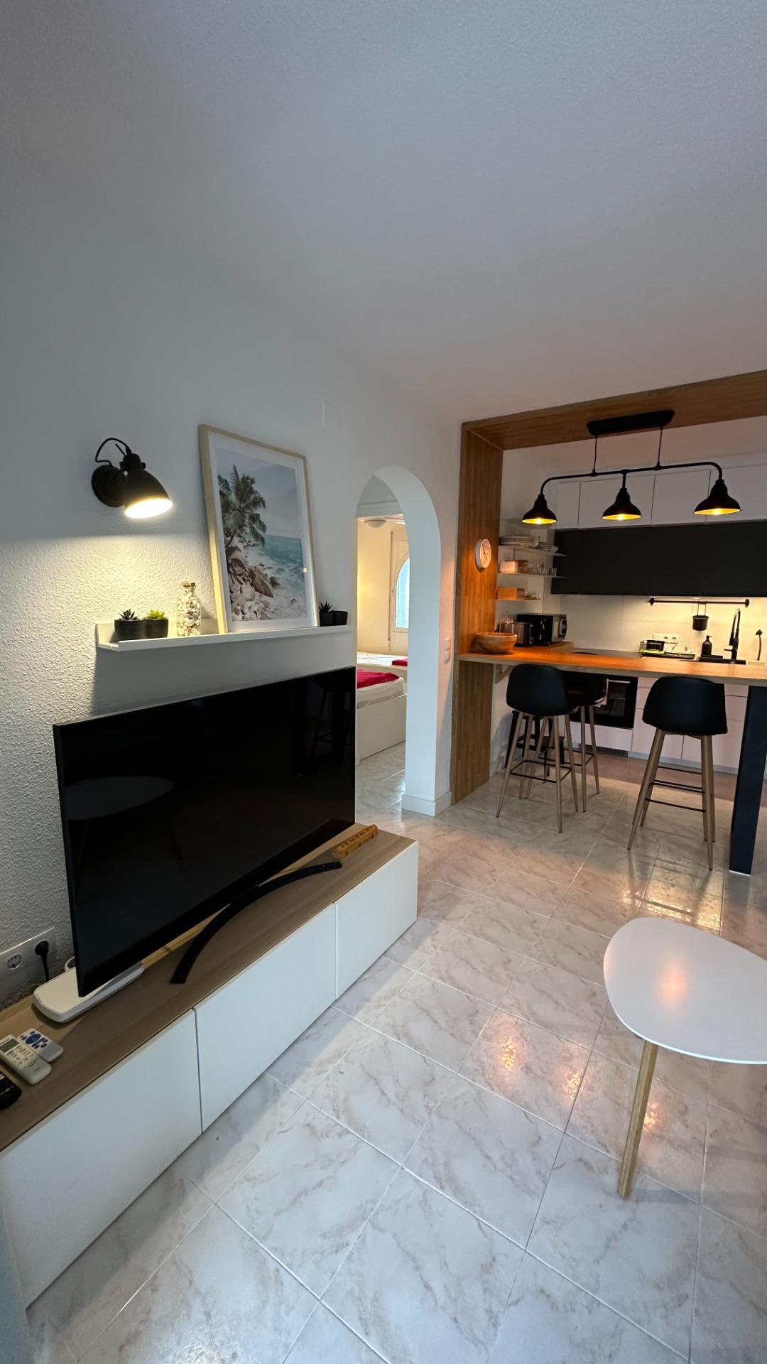 2-10-333 Very Cozy Apartment in a Picturesque Location