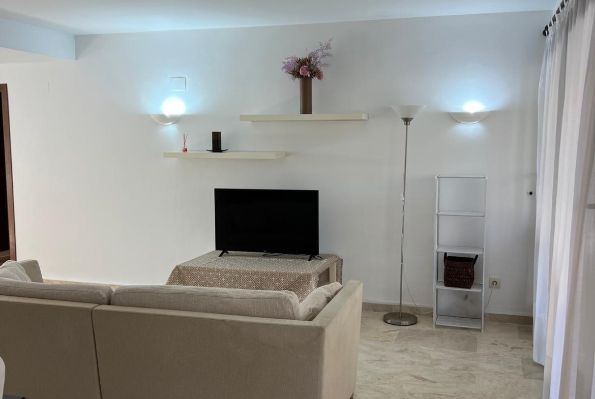 La Entrada ! Enorme apartamento en una de las mejores zonas de Costa Blanca !