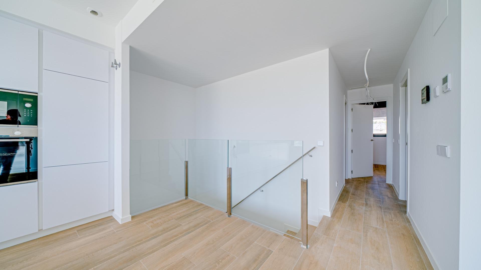 2-10-55 New spacious duplex in Finestrat.