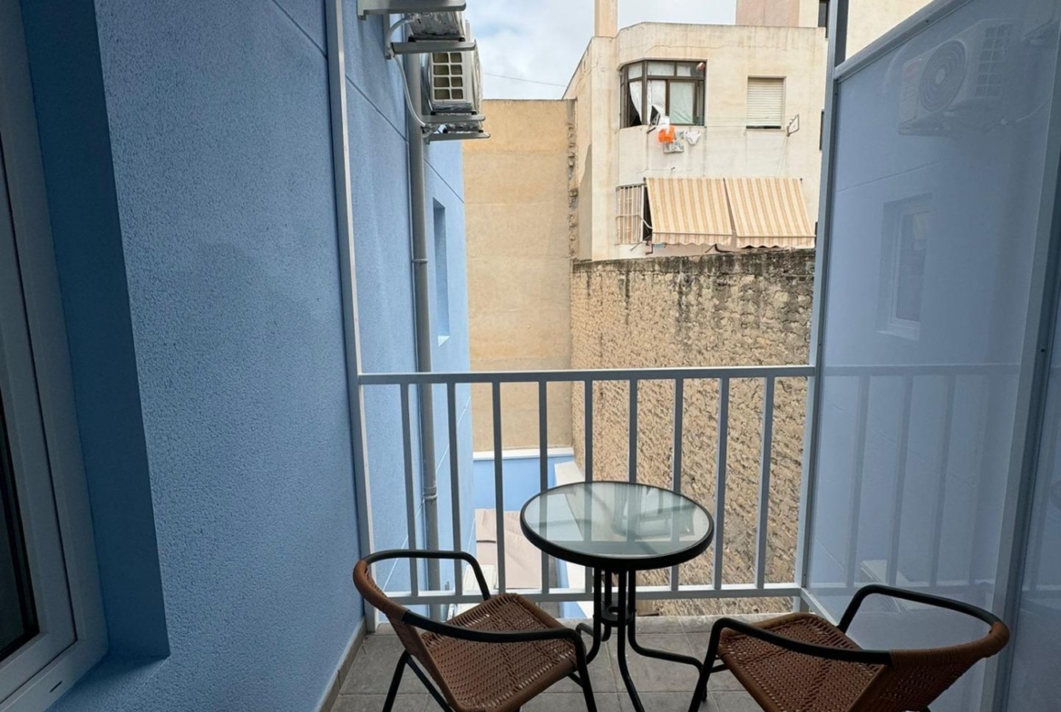 EDIFICIO EN VENTA EN ALICANTE CON LICENCIA TURISTICA – CAROLINAS BAJAS