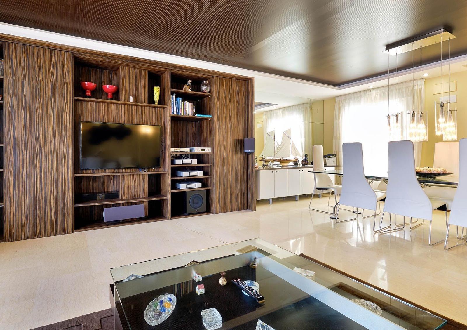 2-11-117 Luxury PENTHOUSE in the TORREVIEJA THEATER SQUARE