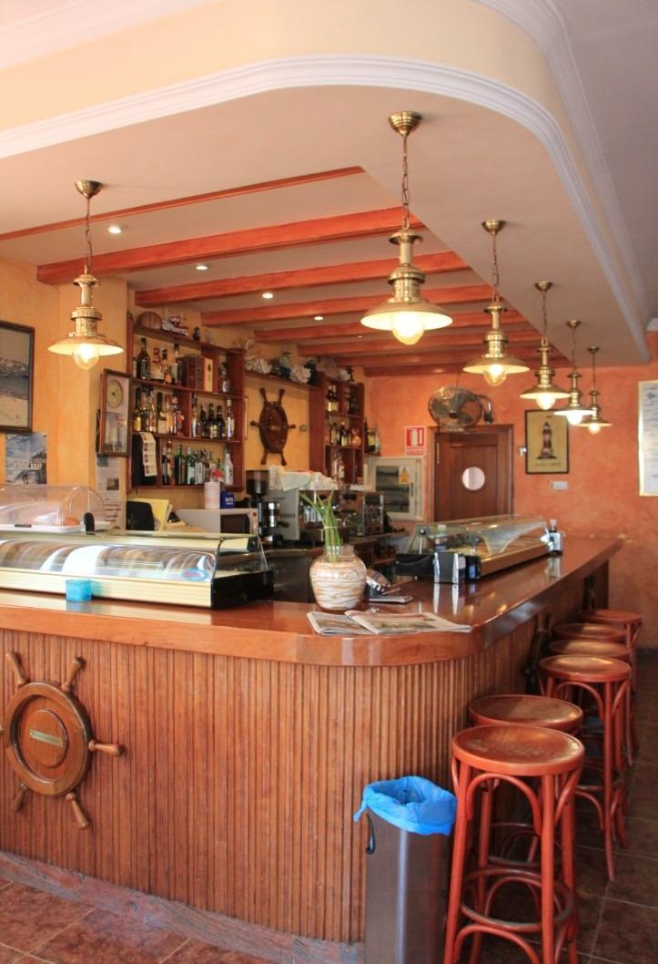 HOTEL CON RESTAURANTE EN VENTA.