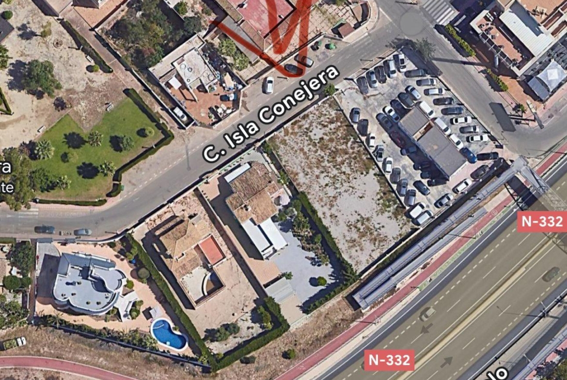 PARCELA 1000 M2 EN ORIHUELA COSTA. A 350 METROS DEL MAR.