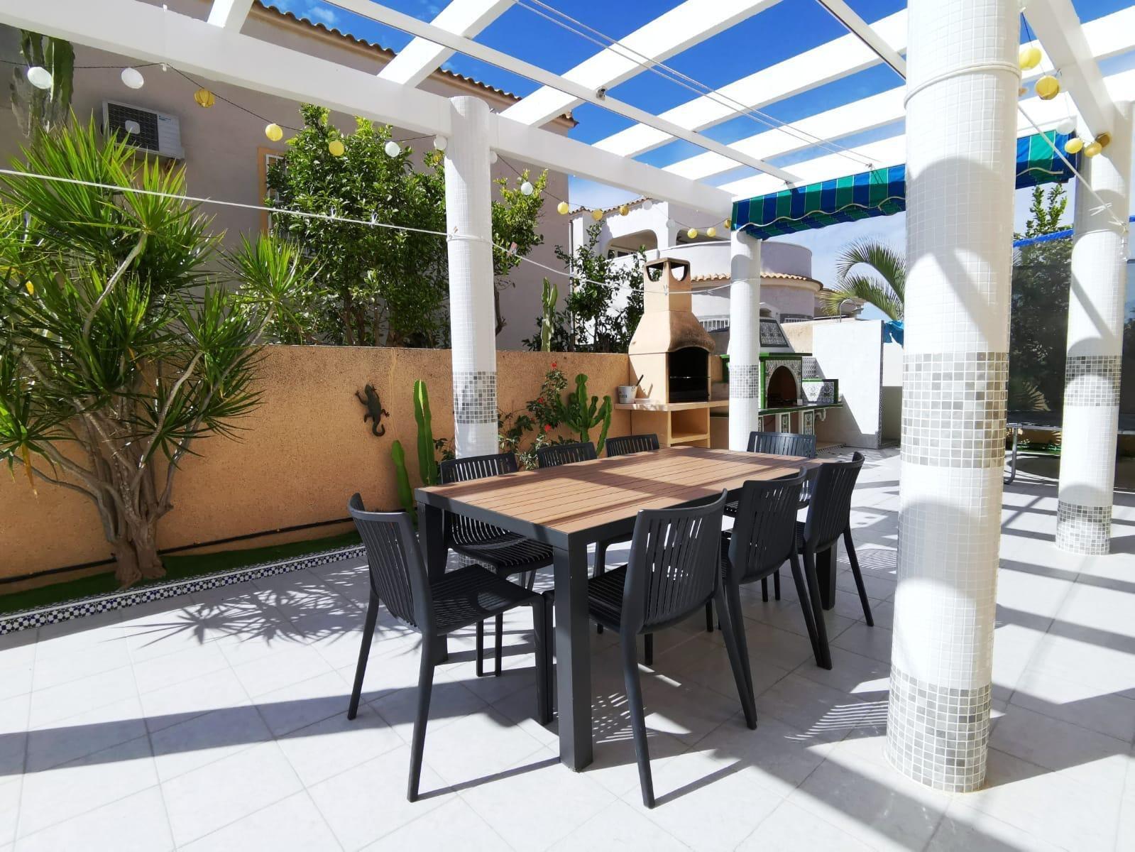 2-11-169 Ruim chalet in La Florida, Orihuela Costa – Ideaal om te genieten van de zon en het strand