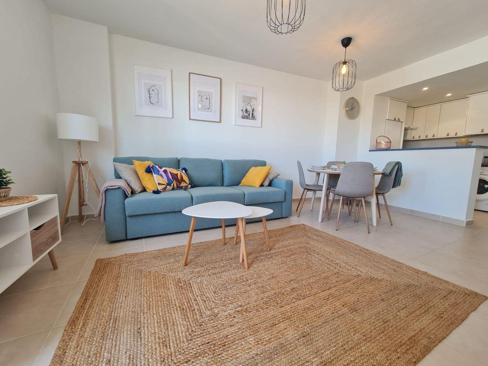 APATAMENTO CON PARKING+PISCINA EN ORIHUELA COSTA. 2 DORM. 2 BAÑOS. 85 M2.