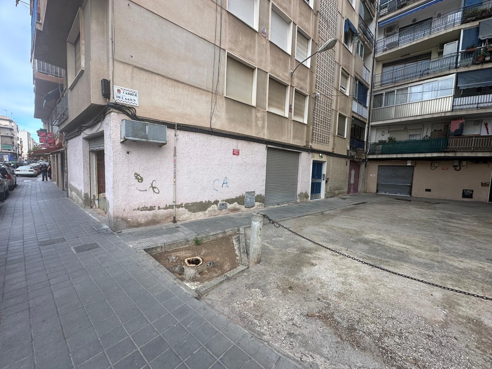 2-11-180 Premises for renovation in Alicante