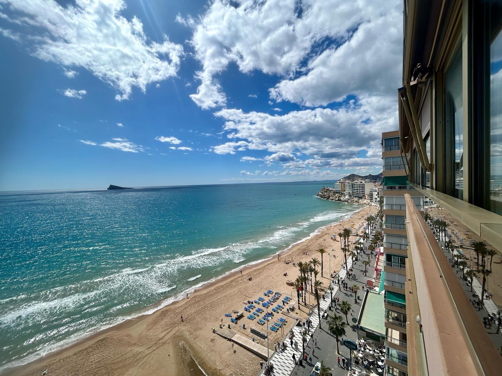 🏖️ Luxury Apartment on the Levante Beachfront – Dreamy Views 🌅