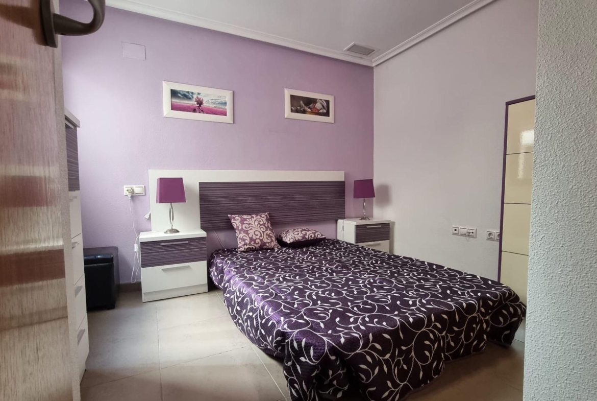 Elegante piso en cetro de Torrevieja + plaza de parking incluido !