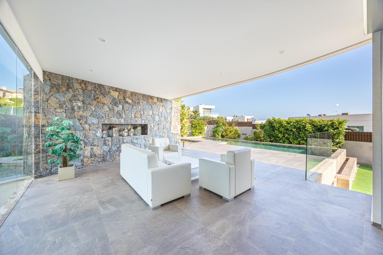 Stunning designer villa in Finestrat, where comfort meets contemporary elegance.