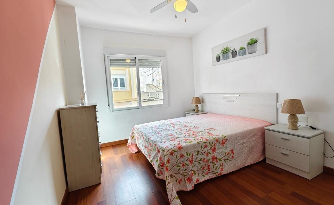 APPARTAMENTO A 300 METROS DE PLAYA CON 3 DORM. 2 BAÑOS CON SUPERFICIE DE 108 M2.