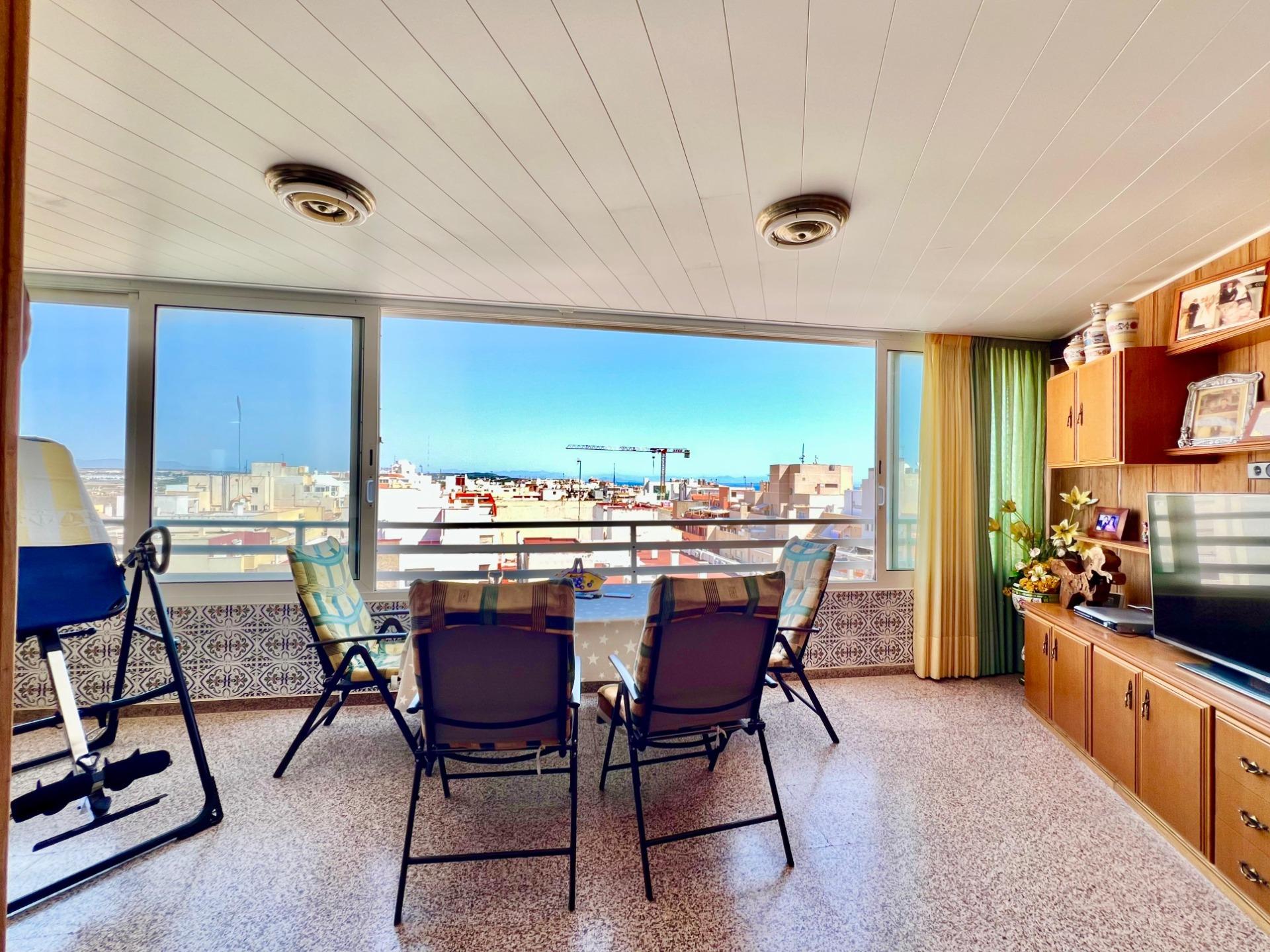 ESPACIOSO APARTAMENTO DE 3 HABITACIONES + PARKING + TRASTERO EN PLANTA 7 CON VISTAS AL MA
