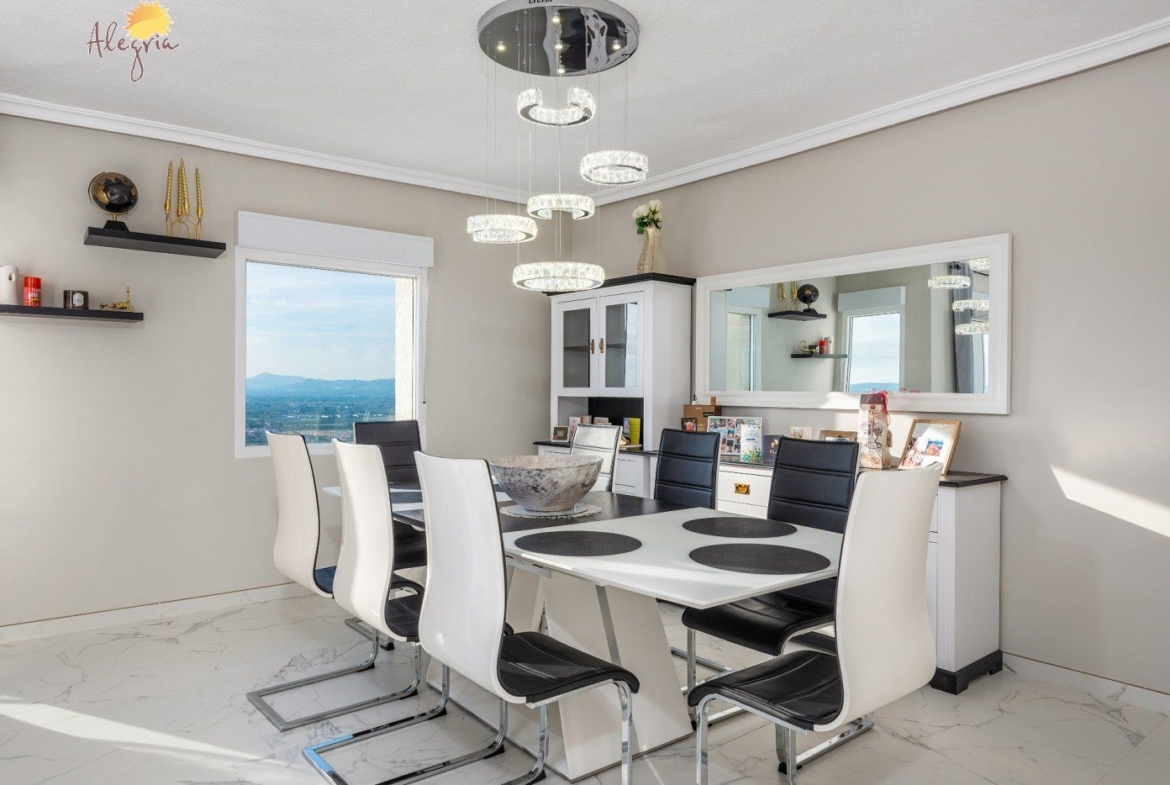 Unieke 170m2 Penthouse met panoramisch uitzicht in Ciudad Quesada!