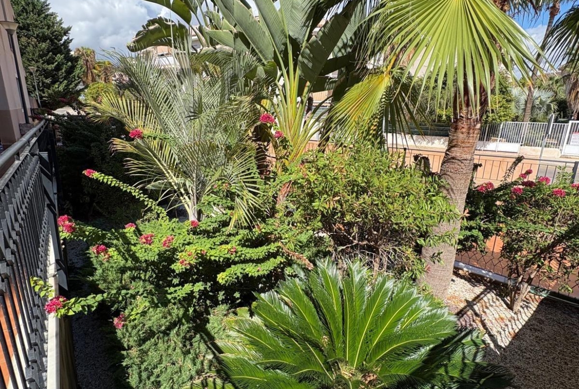 Your new home awaits you in Collados, Águilas! 🏡✨ 2 beds 1 bath garage and pool between sea and mountain special diving area