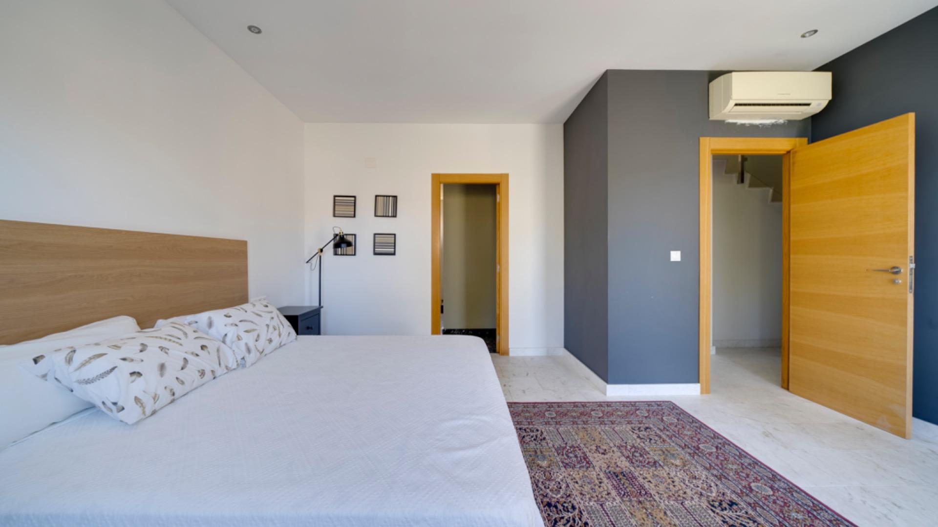 Luxury Villa in the central area of Albir