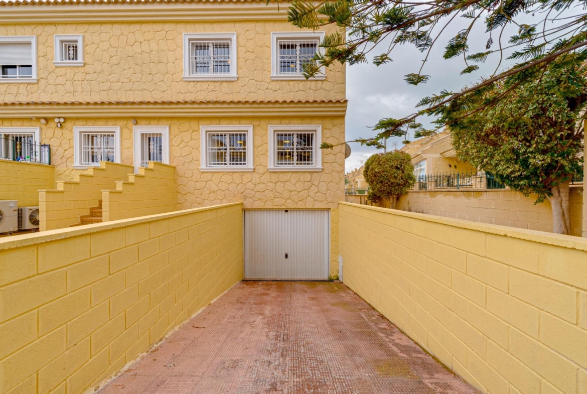Large corner semi-detached house with sea views,