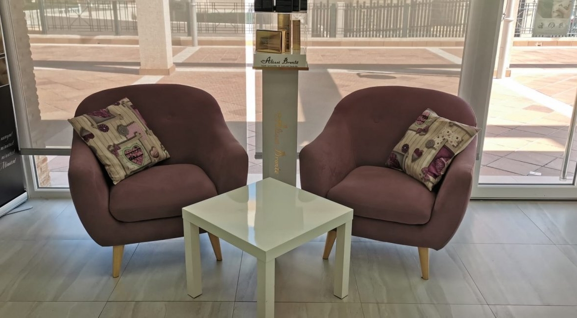 COMMERCIAL PREMISES IN LA ZENIA