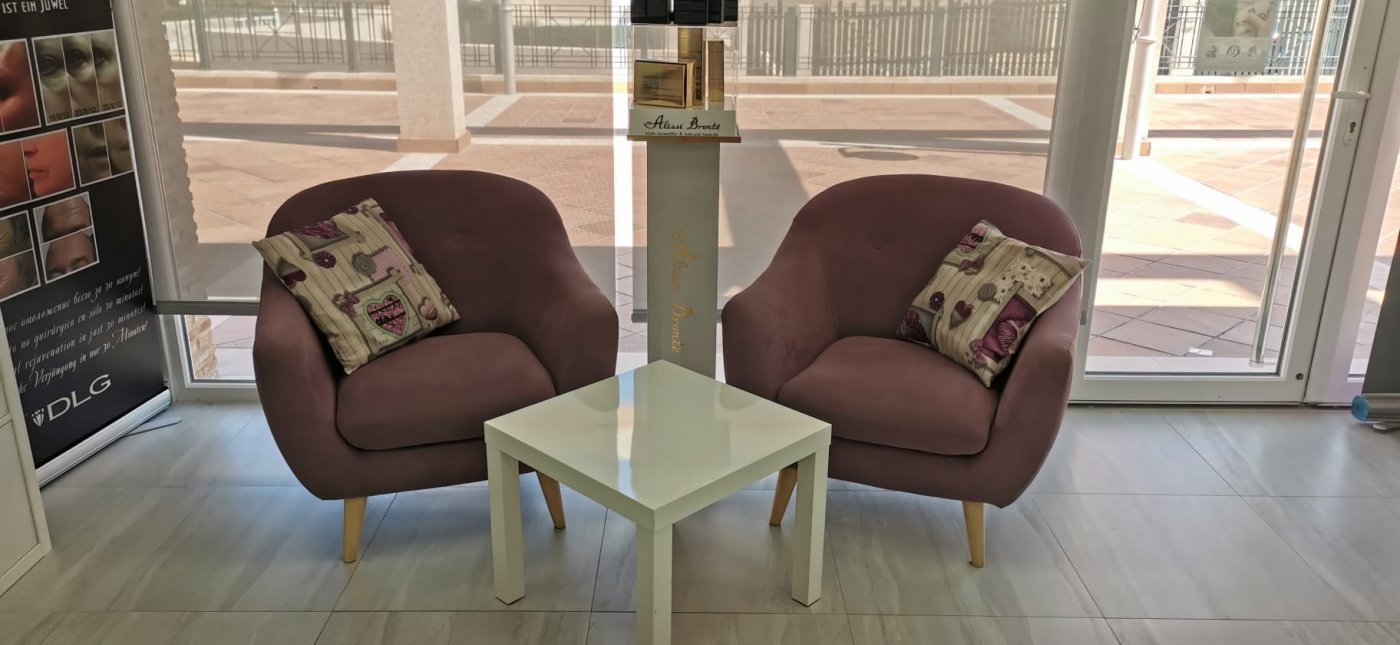 2-11-9 COMMERCIAL PREMISES IN LA ZENIA