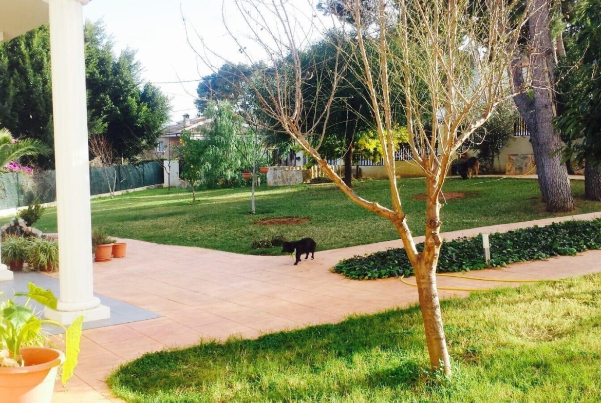 Villa de lujo en Picassent — Urbanización El Pinar 3