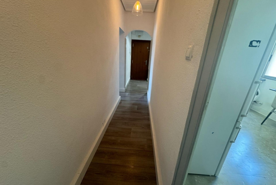 Amplio piso de 3 habitaciones en El Grau