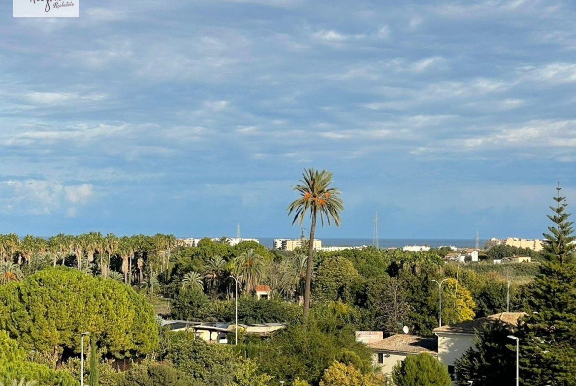 Building for sale with project to rehabilitate in Gandia