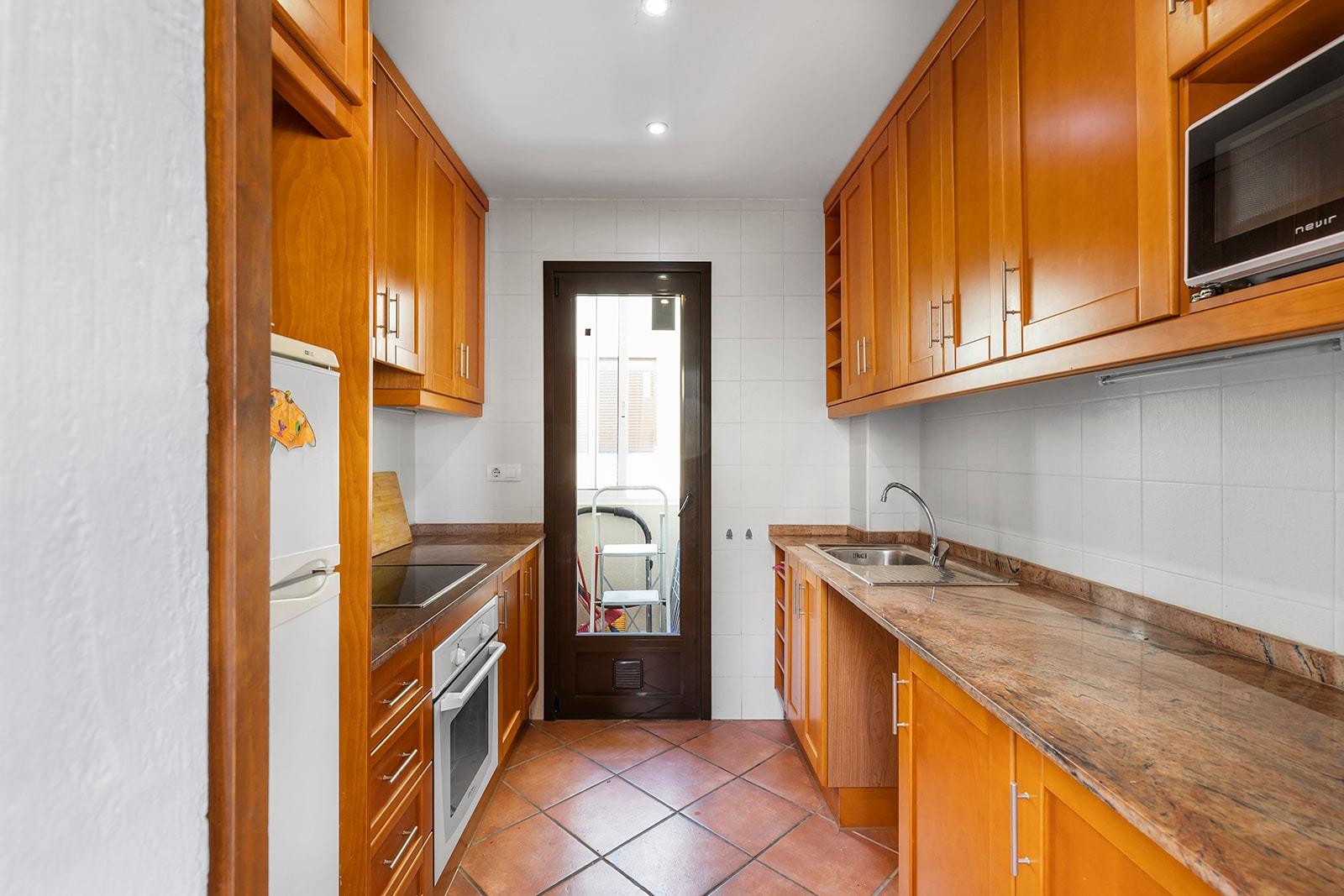 2-12-223 ATÍCO EN PUNTA PRIMA CON SOLARIUM PRIVADO DE 40 M2. 2 DORM. 2 BAÑOS. PISCINA COMUNITARIA.