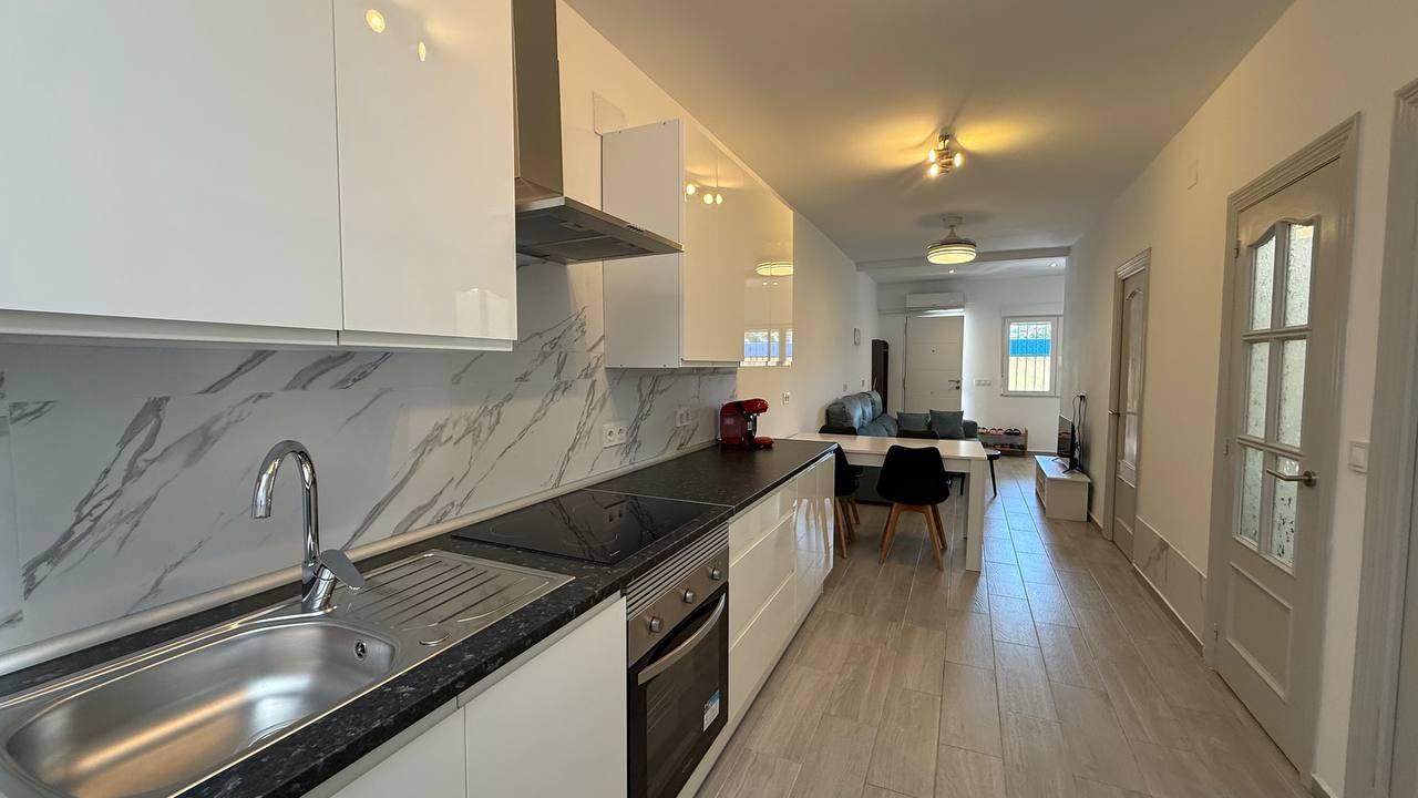 2-12-232 Bungalow with newly renovated, 2 bedrooms, 1 bathroom