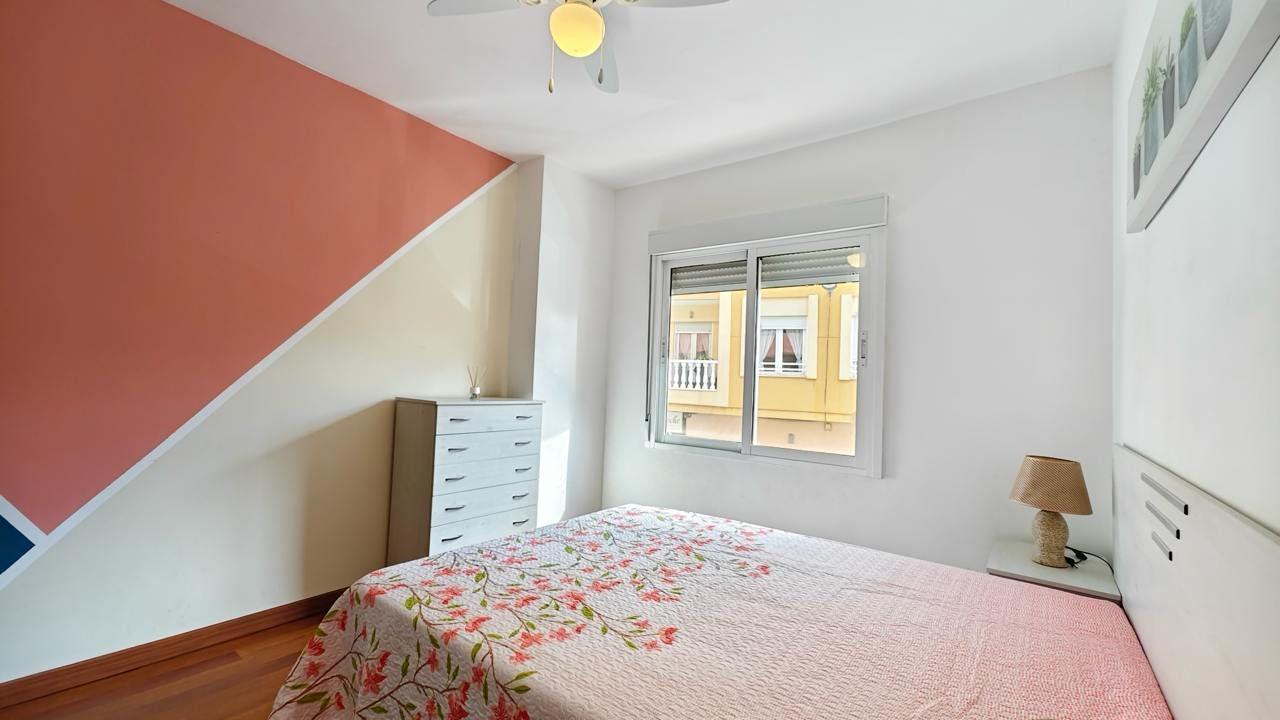 APPARTAMENTO A 300 METROS DE PLAYA CON 3 DORM. 2 BAÑOS CON SUPERFICIE DE 108 M2.