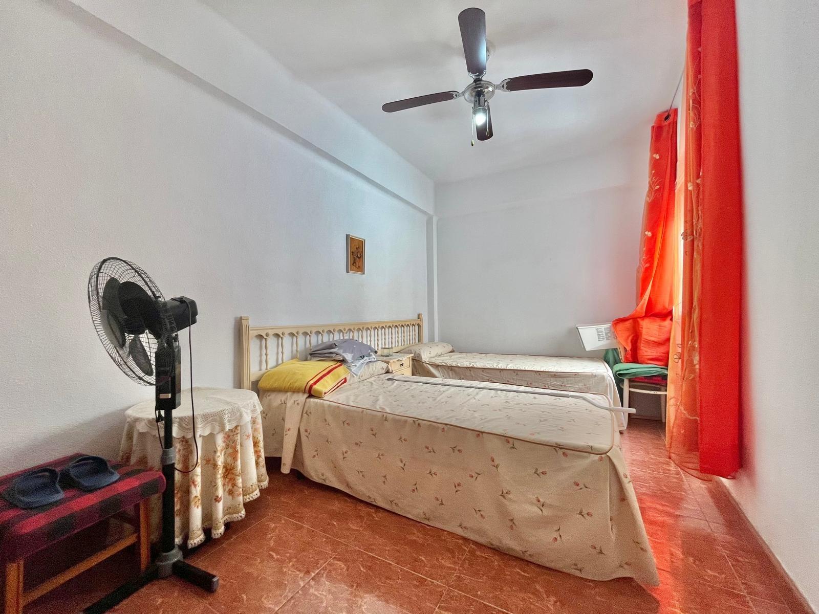 Spacious Apartment Just 400 Meters from Playa del Cura – Torrevieja