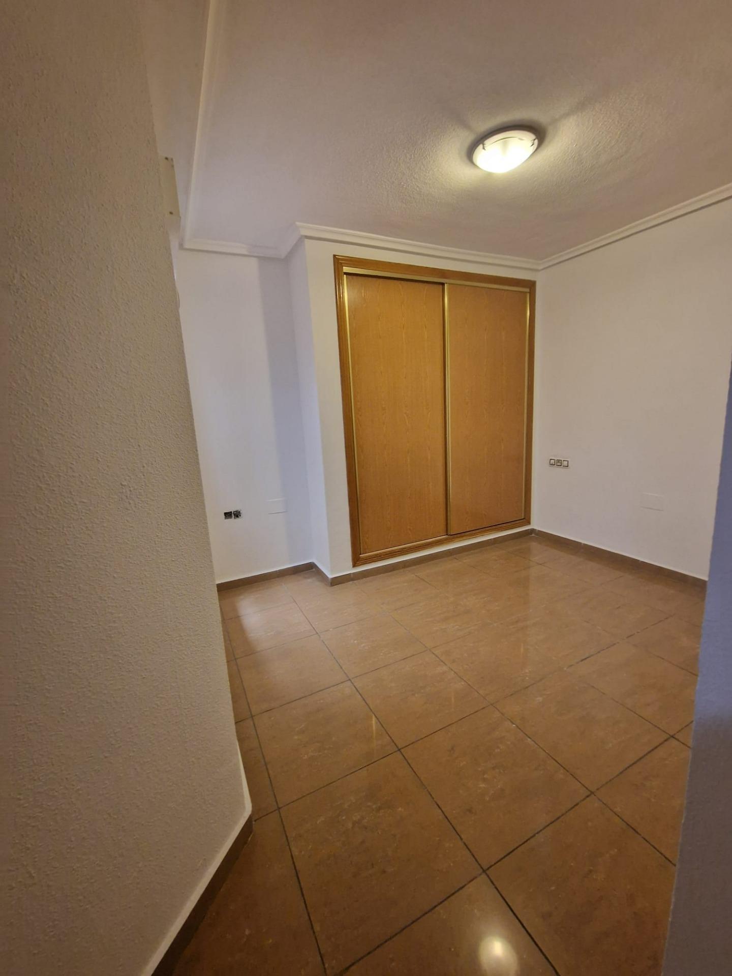 OPORTINIDAD!! APPARTAMENTO EN CABALLERA DE RODAS 2 HABS PISCINA COMUNITARIA 159.900