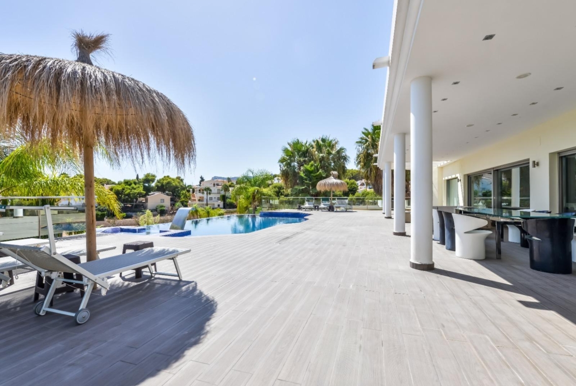 Modern and Luxurious Villa with Sea Views in Benissa 🌊