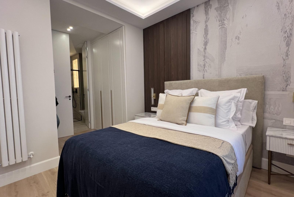 ELEGANT FULLY RENOVATED LUXURY APARTNEMT IN LISTA, MADRID