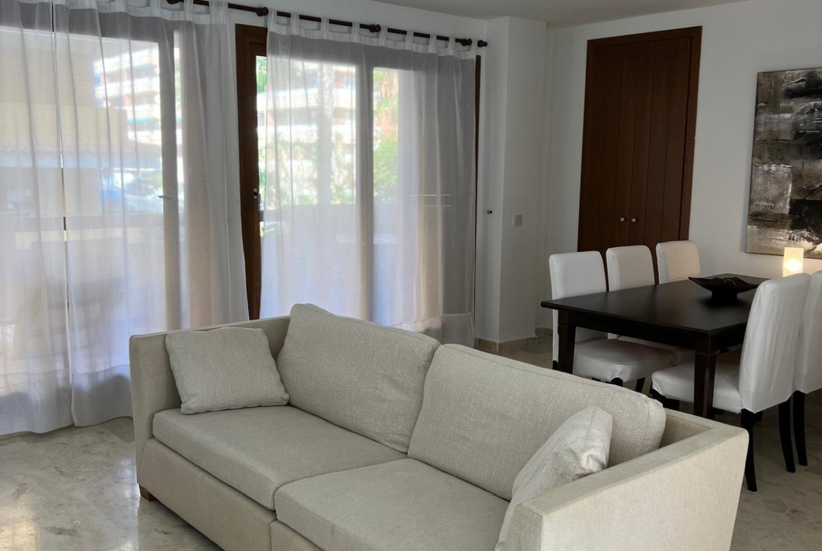 La Entrada ! Enorme apartamento en una de las mejores zonas de Costa Blanca !
